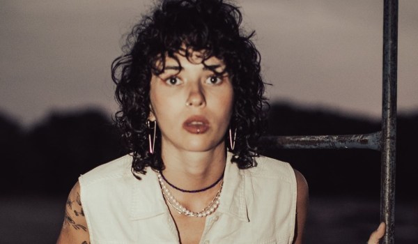 Alice Wonder anuncia gira de presentación de su nuevo álbum