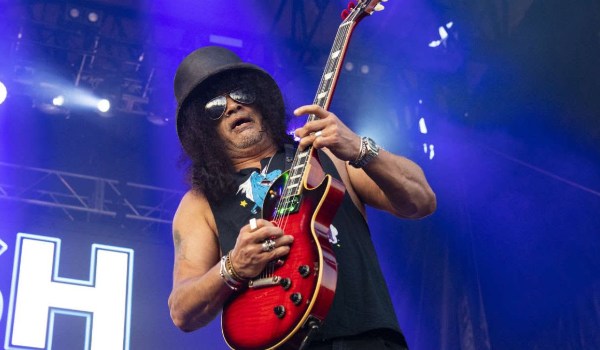 Slash vuelve a rugir en S.E.R.P.E.N.T. Festival