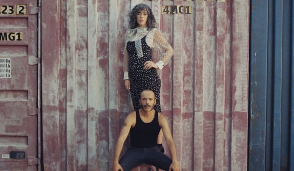 «Aurora» de Ruiseñora, cuando el folclore se quema en la pista de baile