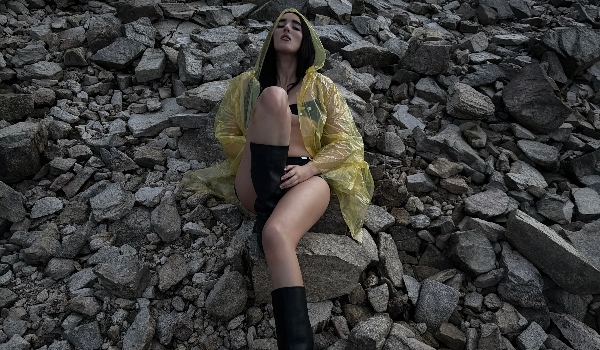 El fenómeno Judeline aterriza en A Coruña con una noche de vanguardia y raíz en Santa Margarita