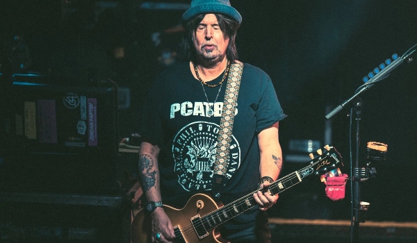 Fallece Phil Campbell, adiós al guitarrista que mantuvo viva la llama de Motörhead durante tres décadas