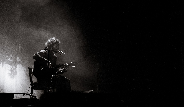 La hipnosis acústica de José González se expande