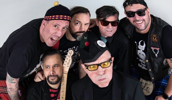 Gaitas, punk y espíritu de taberna: The Real McKenzies anuncian su regreso a España