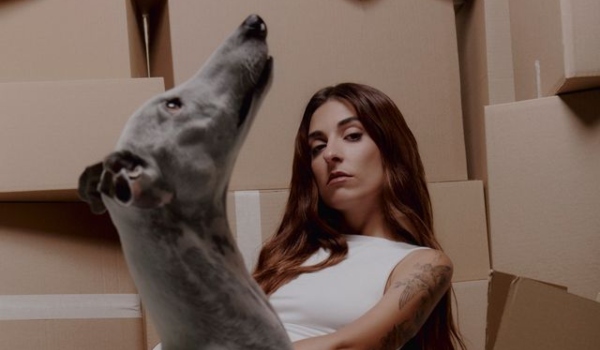 Chica Sobresalto anuncia ‘Pangea’, su primera y más íntima gira en acústico para viajar al origen de su música