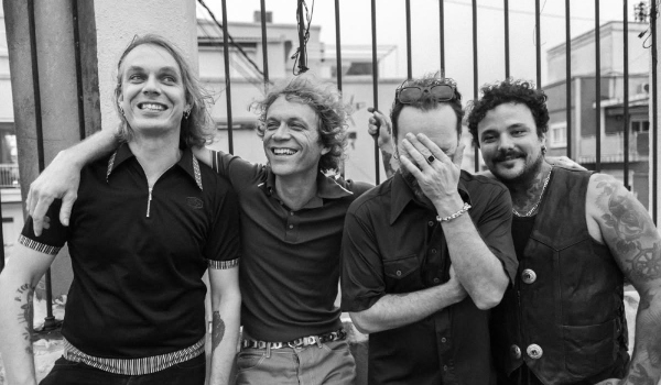 Los Zigarros vuelven a la carretera con ‘Carne con patatas’