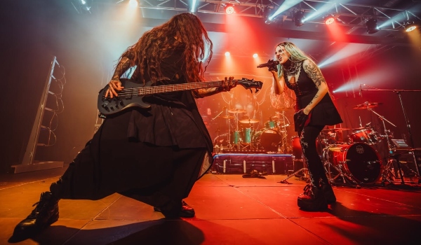 Del underground a la metralla sónica: Astray Valley anuncia gira estatal junto a Heleven y Kubika