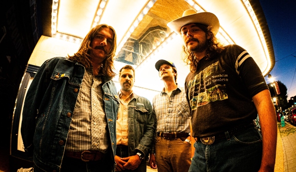 The Pink Stones y Restos dinamitarán los escenarios españoles en su gira de enero
