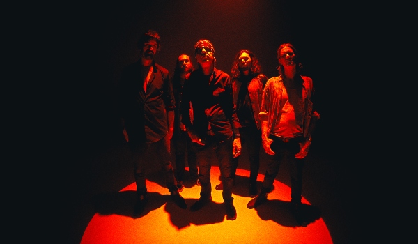 The Volcanics: «La música te hace volver aunque intentes dejarla»