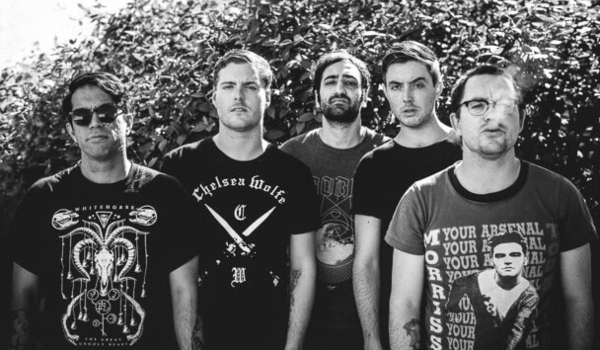 Deafheaven sorprende con el lanzamiento de su nuevo EP «At Work in the Fields of the Bomb»