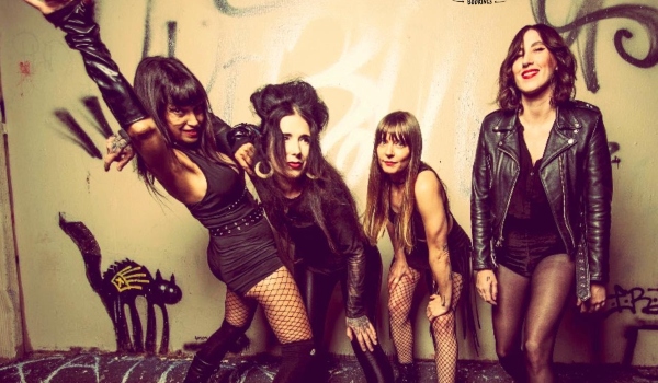 El garage rock visceral y sofisticado de The Darts regresa a los escenarios de la península